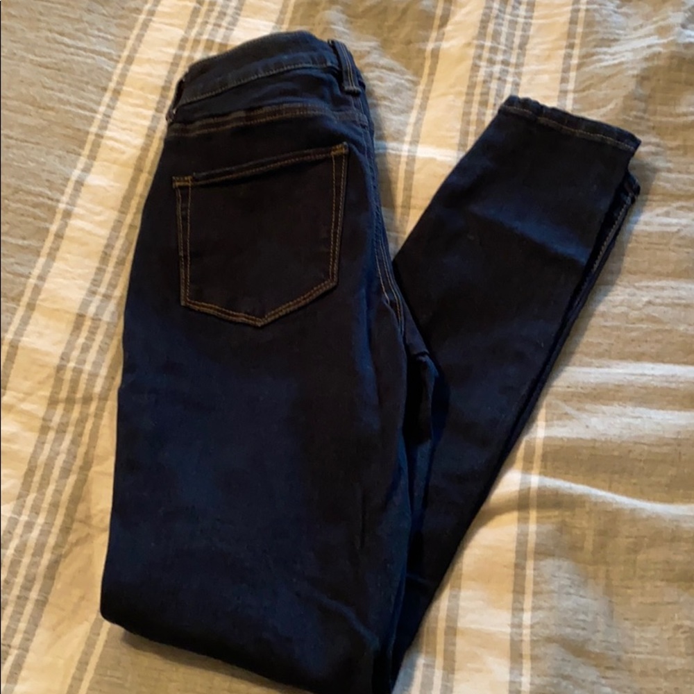 Dark skinny jeans